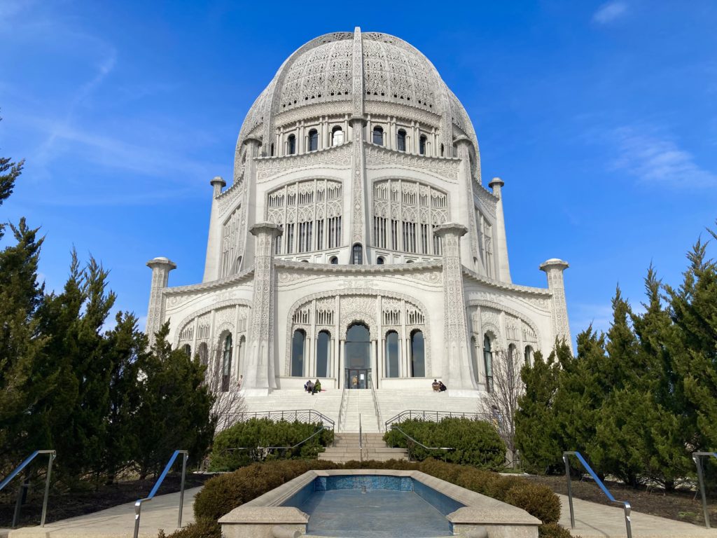 Bahai Temple of Worship -Best places for pictures in Chicago, IL