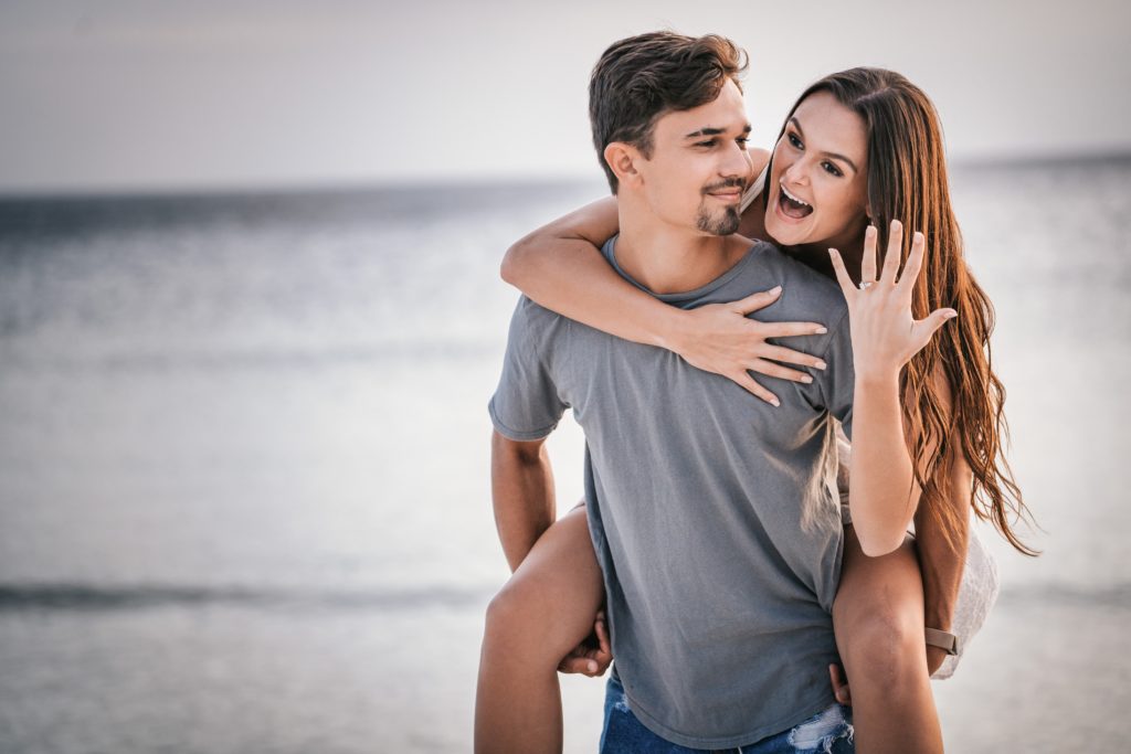 Best of Couple Photo Ideas for those getting engaged!