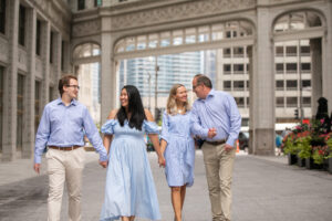 Chicago Family Photographer, family enjoying a walk near Michigan Avenue